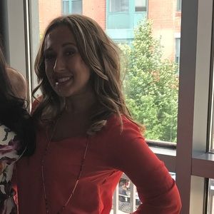 Meet your Posher, Kelly